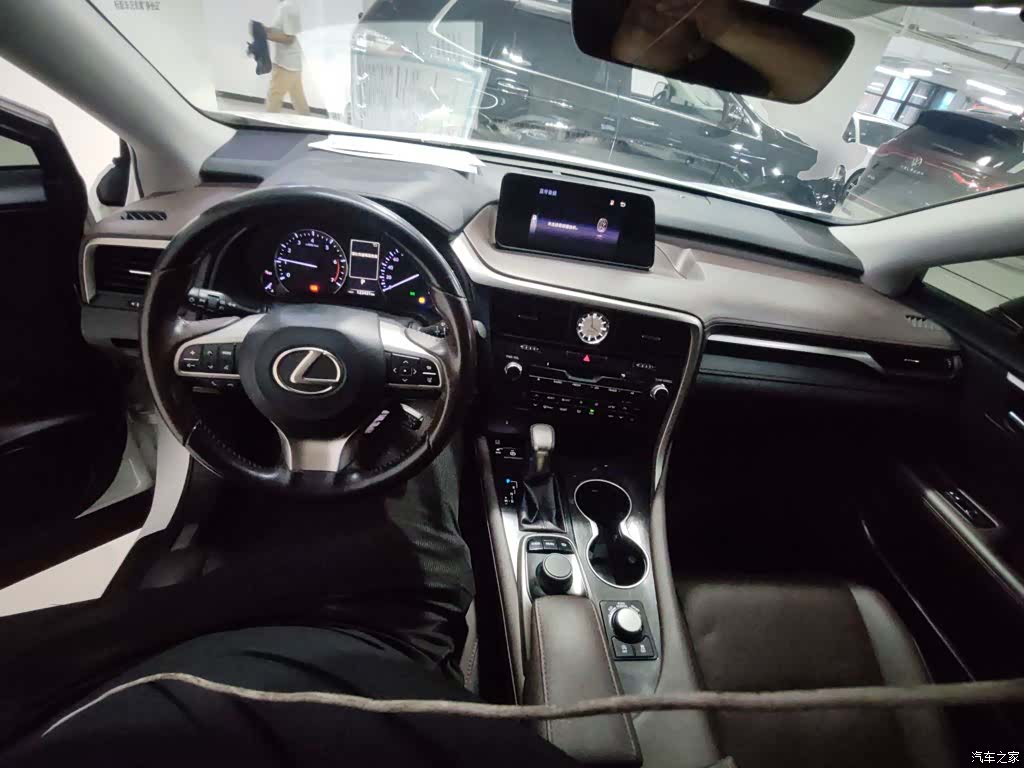 Lexus RX, 2016 10
