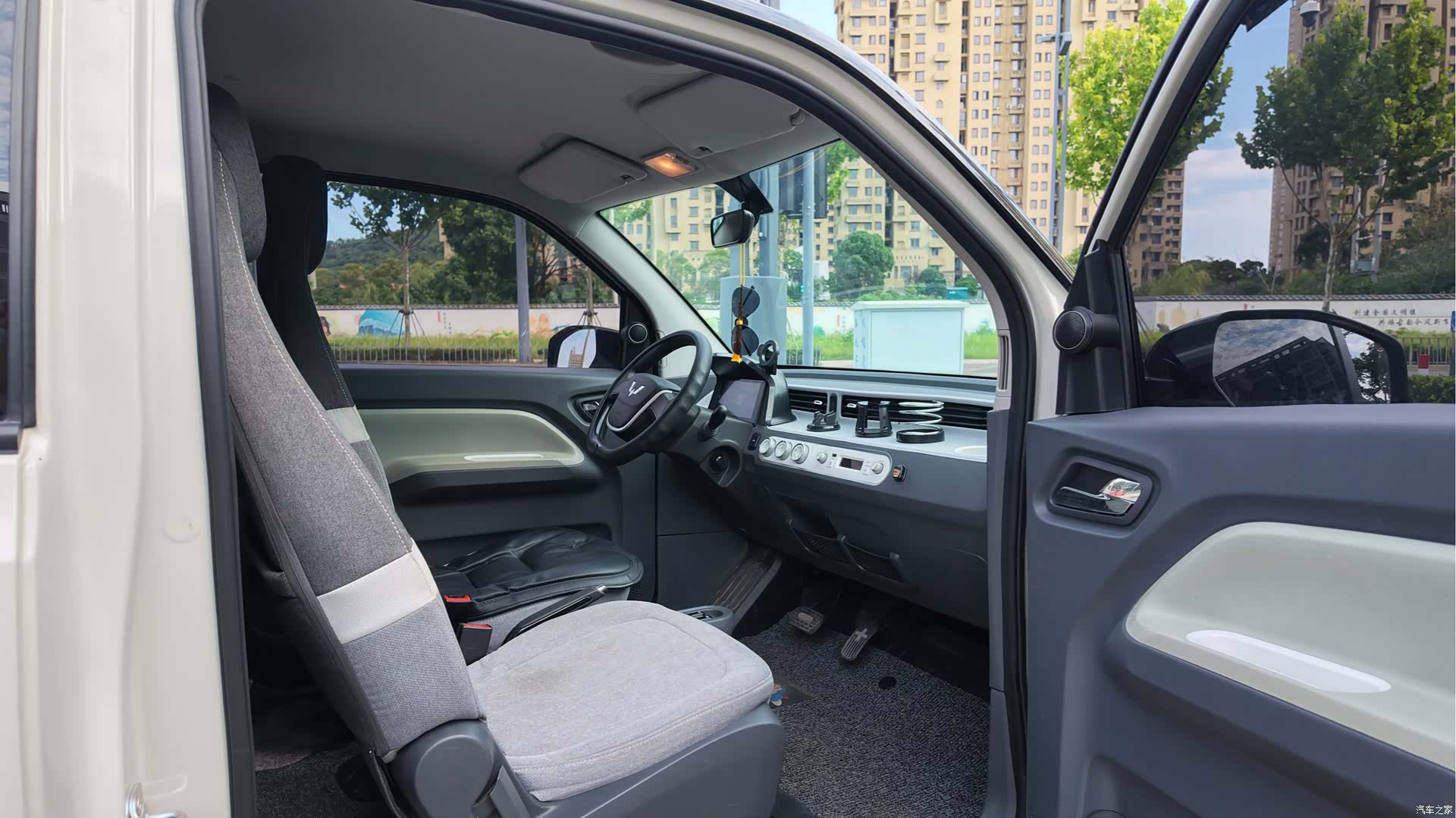 Wuling MINIEV, 2022 14