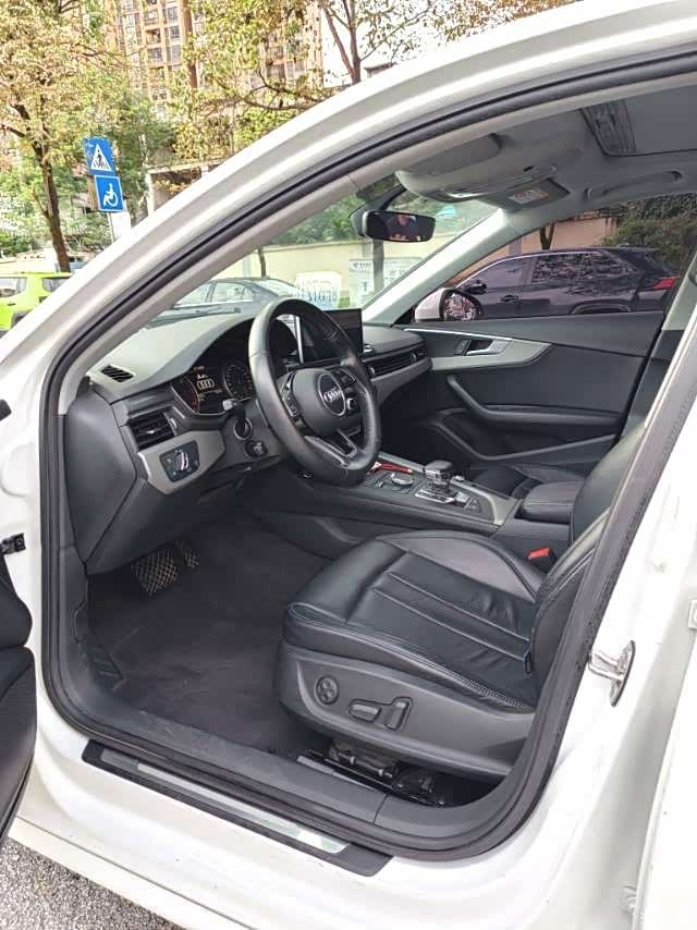 Audi A4L, 2016 4