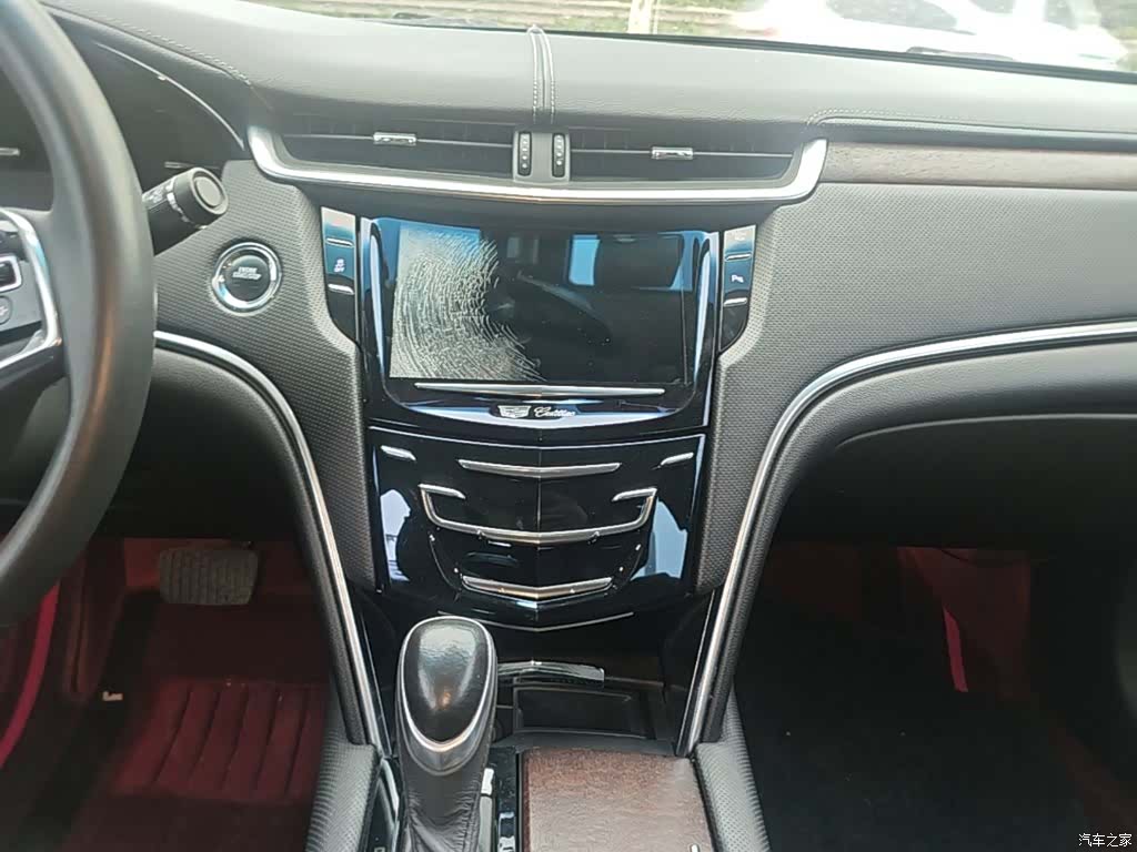 Cadillac XTS, 2018 13