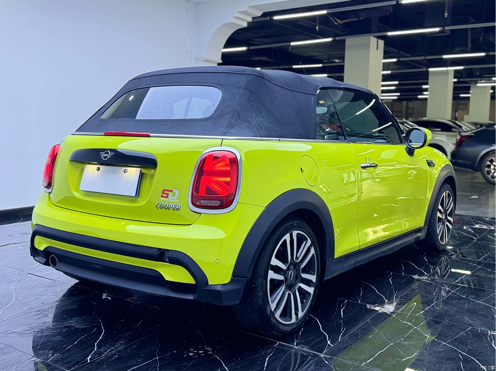 Mini Cooper, 2023 12