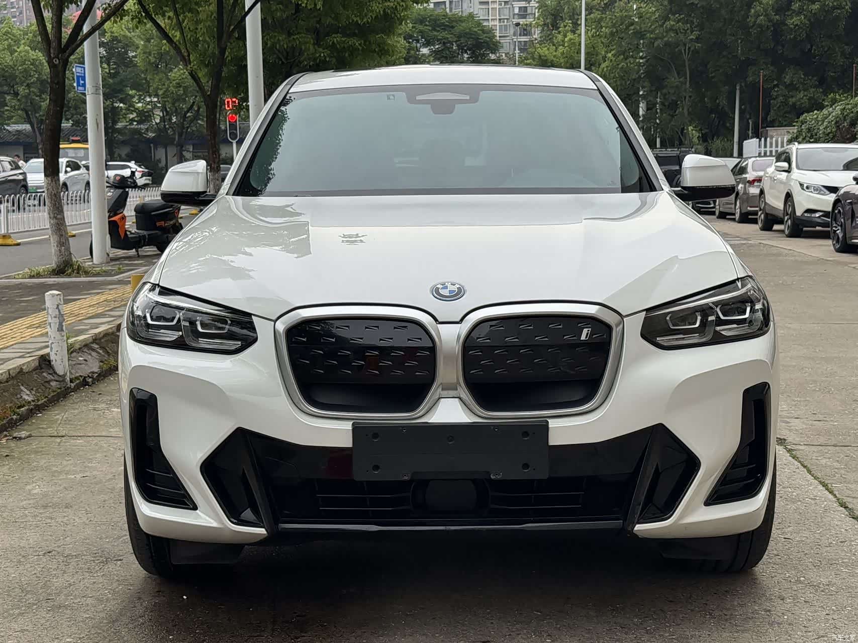 BMW iX3, 2023 2