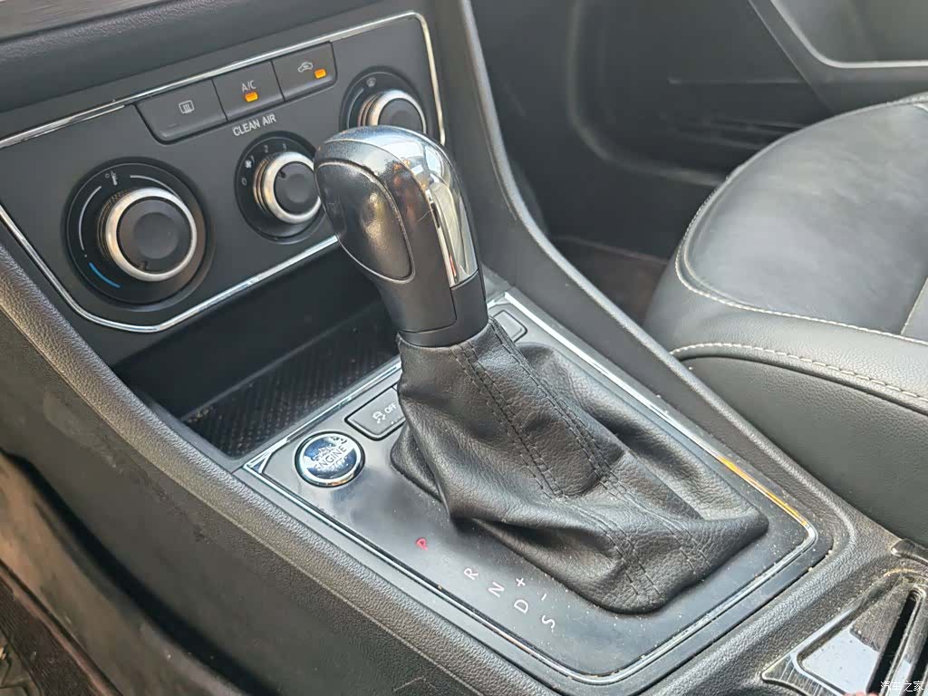 Volkswagen Lavida, 2017 14