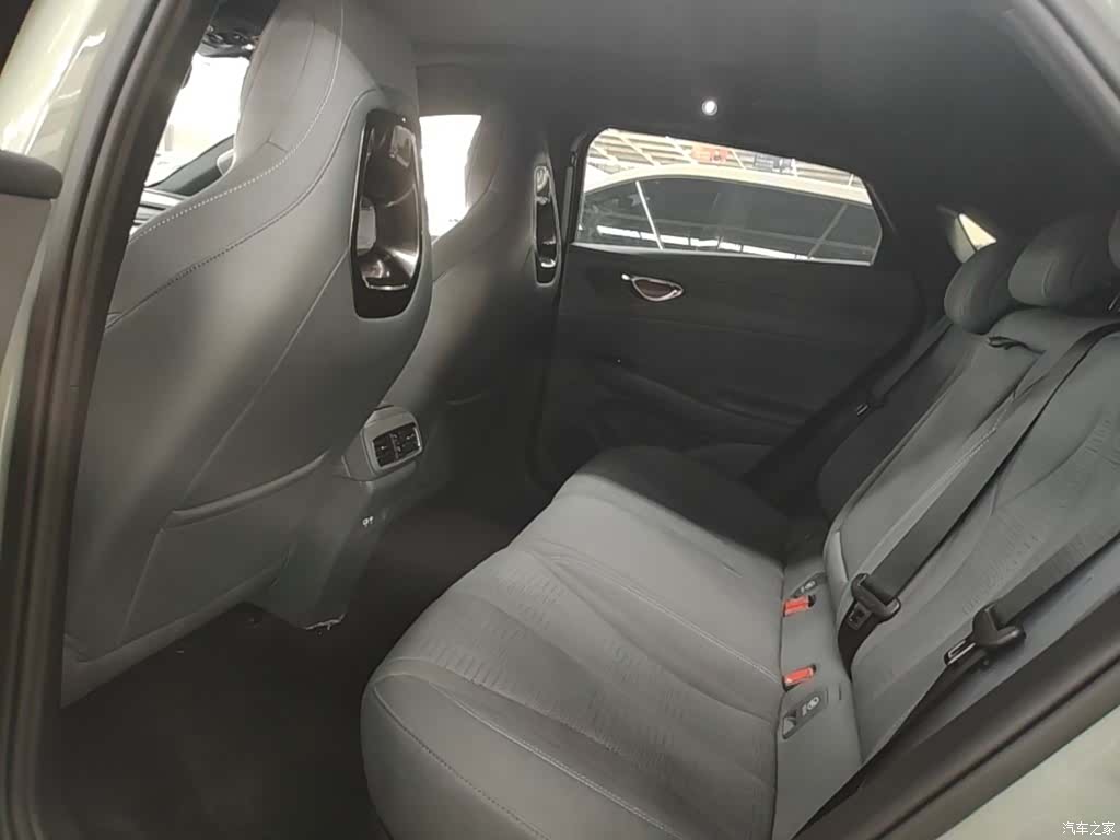 BYD Seal, 2025 17