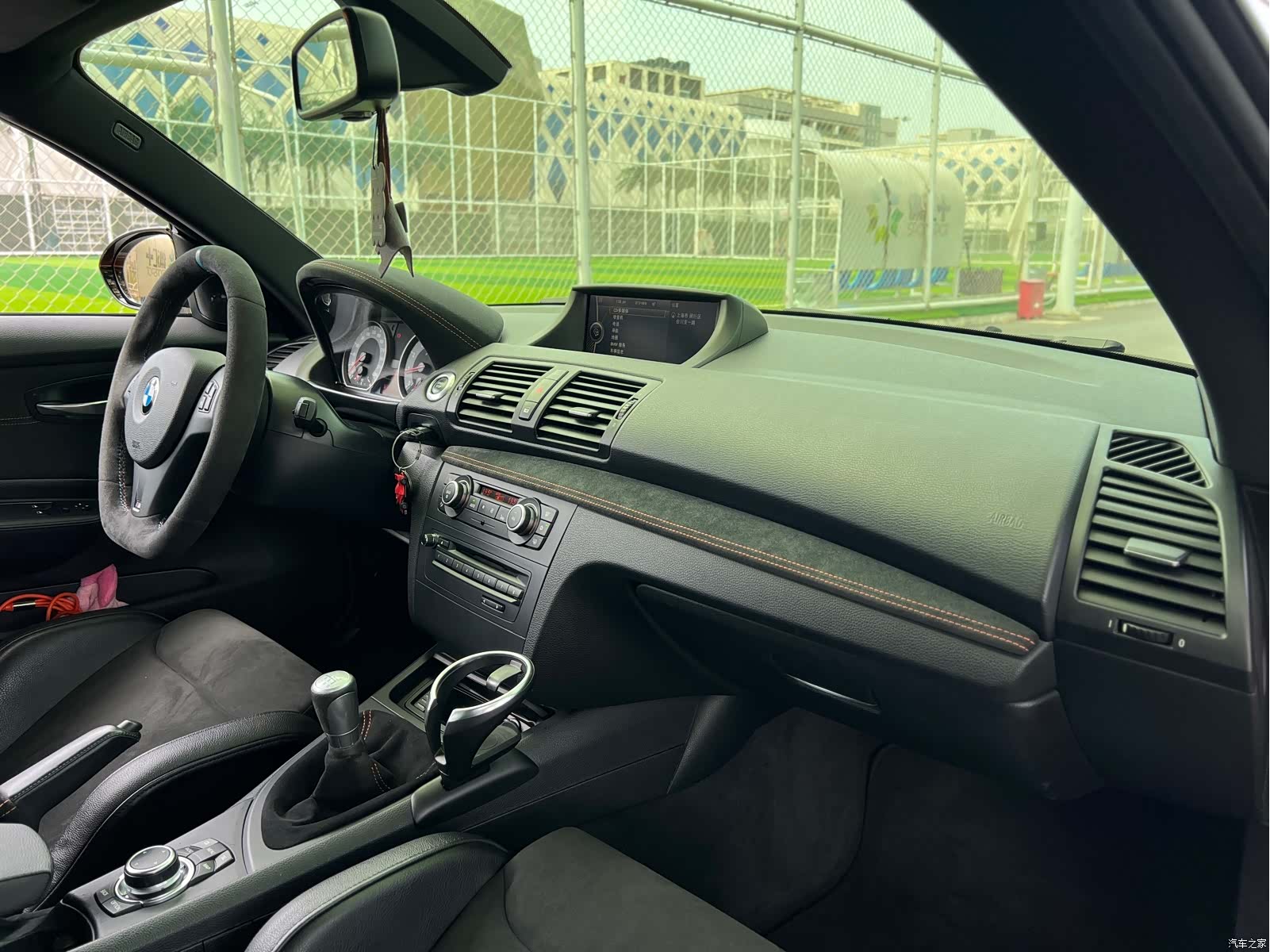 BMW 1 Series, 2012 11