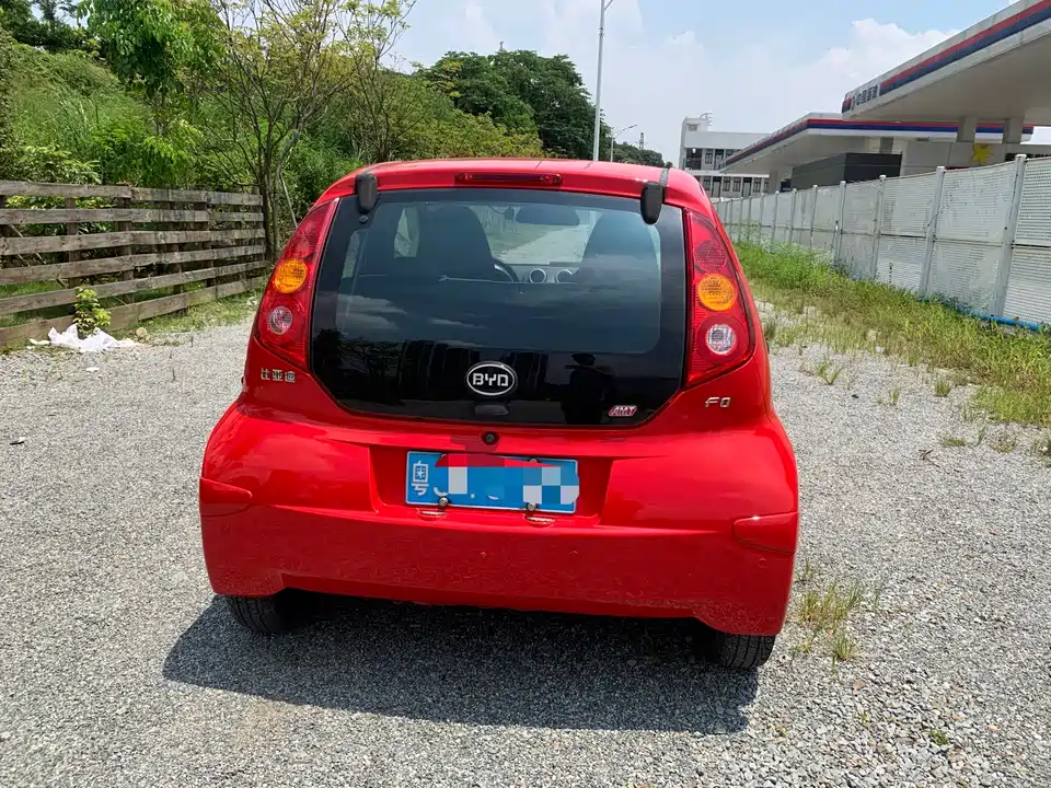 BYD F0