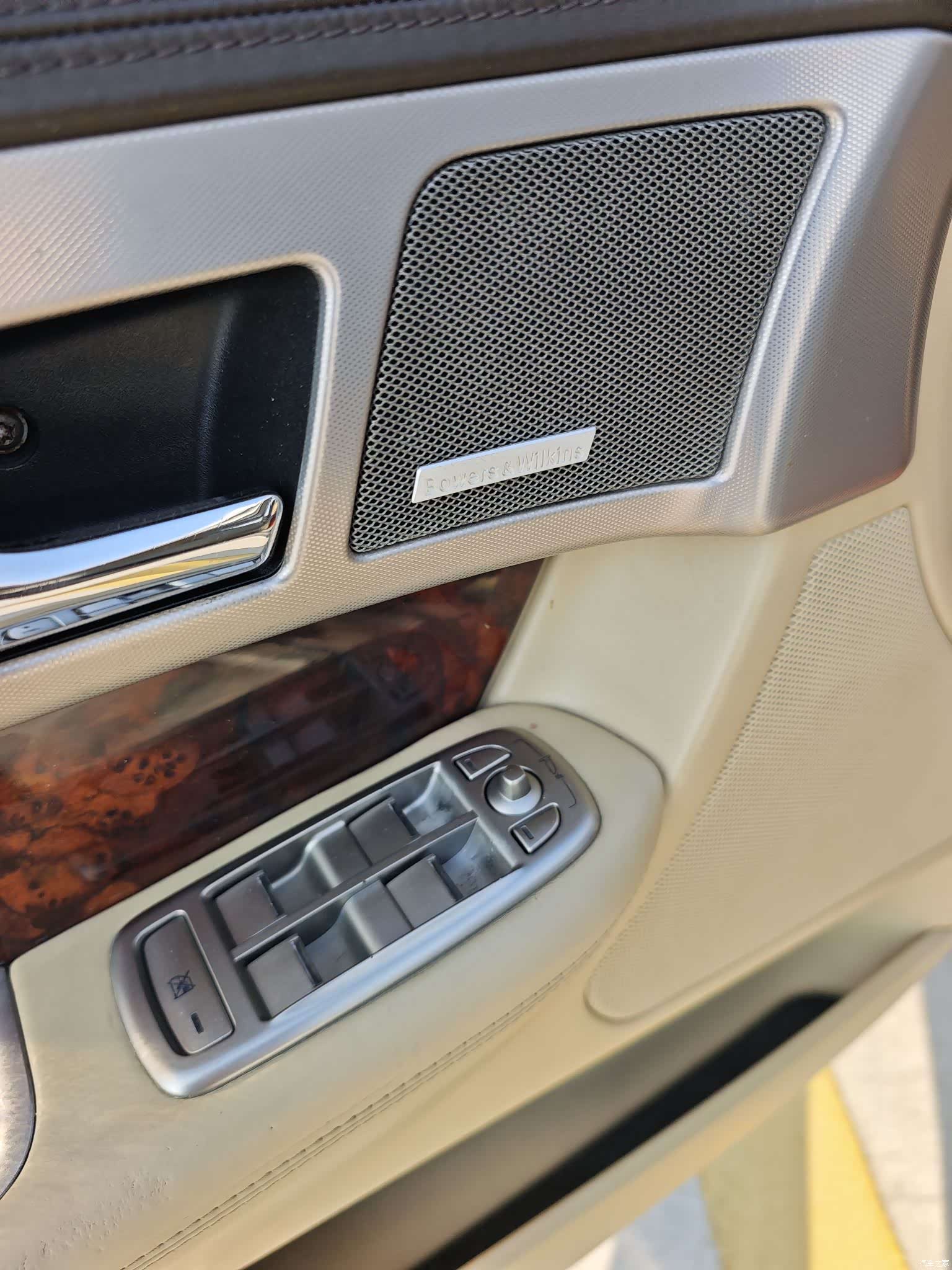 Jaguar XF, 2010 16