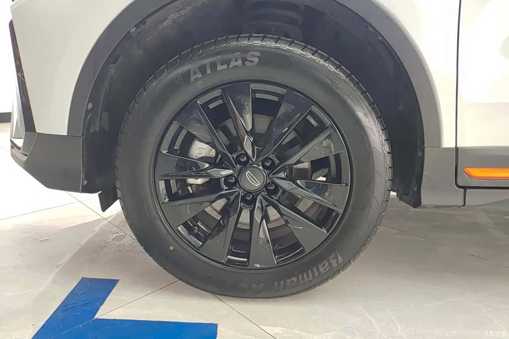 Geely Boyue, 2022 6