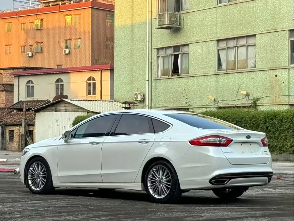 Ford Mondeo Ford Mondeo