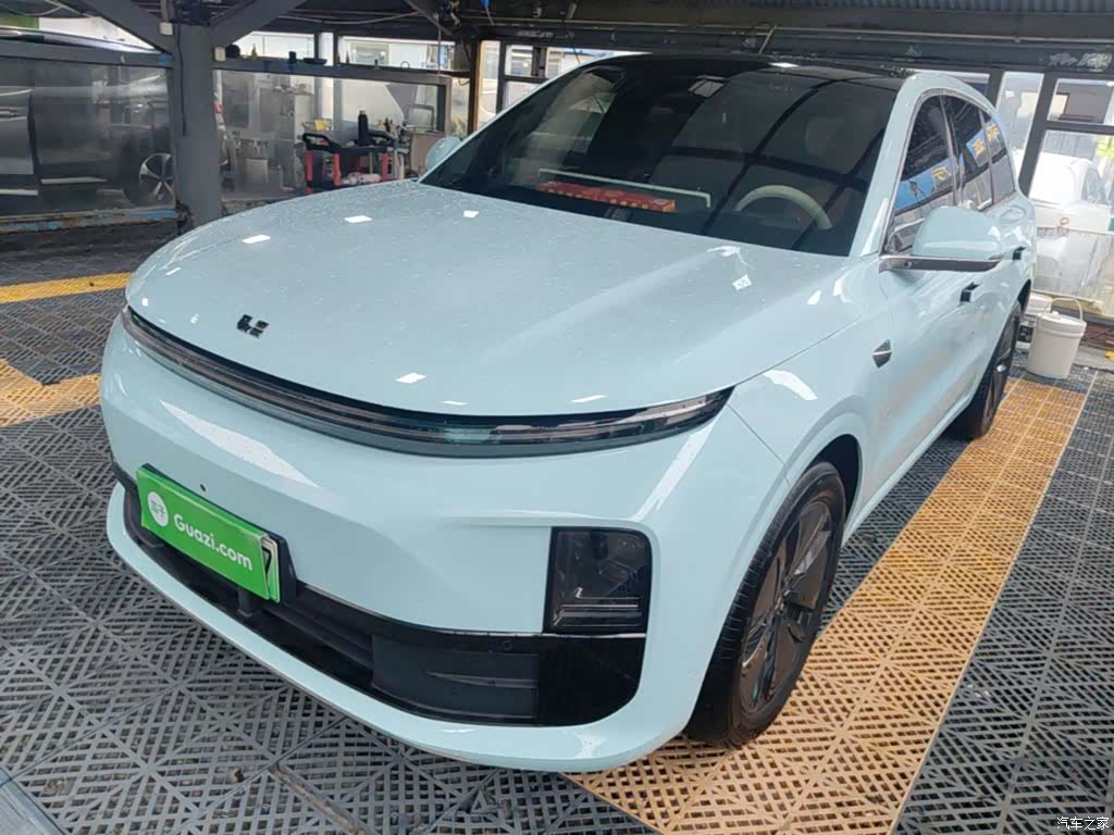 Li Auto L6, 2025 1