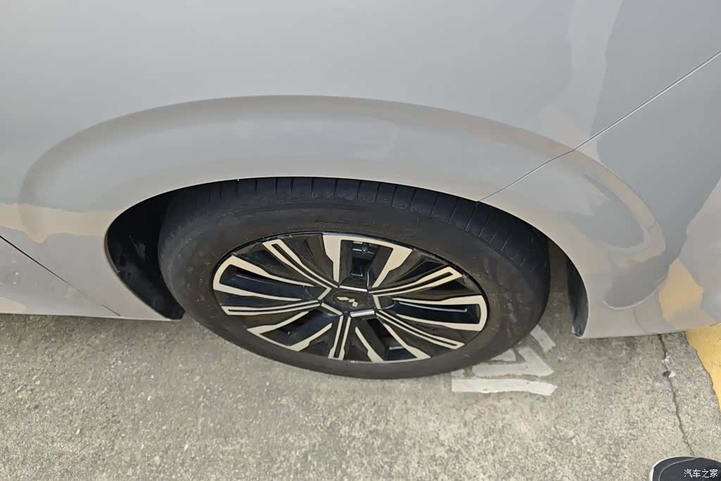 Wuling 730, 2025 6
