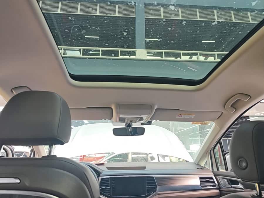 Volkswagen Viloran 2020, фото 18
