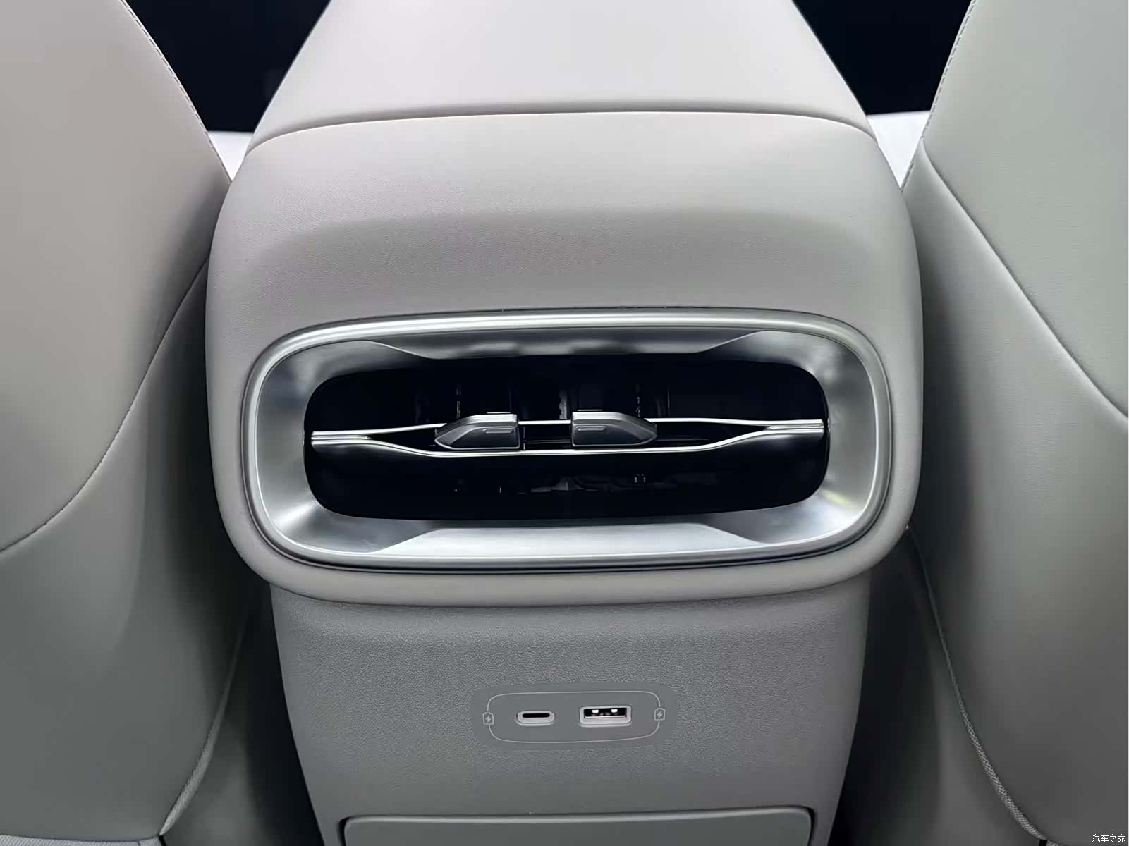 Leapmotor B10, 2025 13