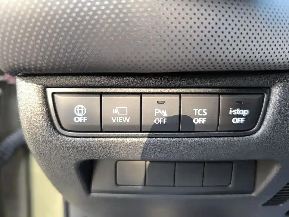 Mazda CX-50 line also