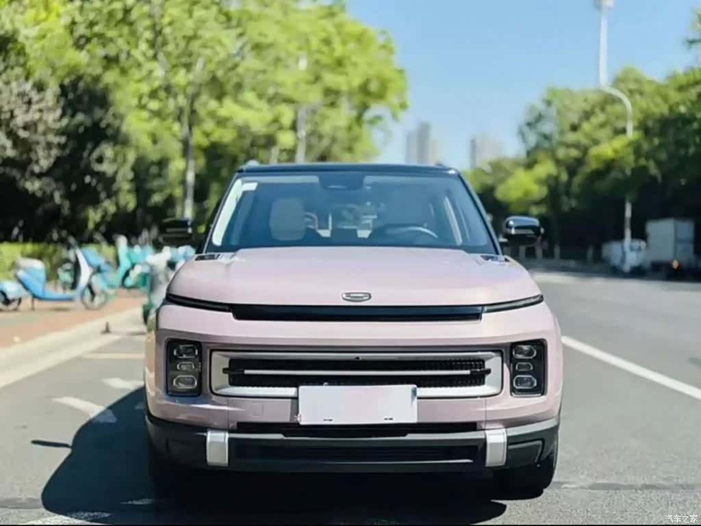 Geely Icon, 2022 7