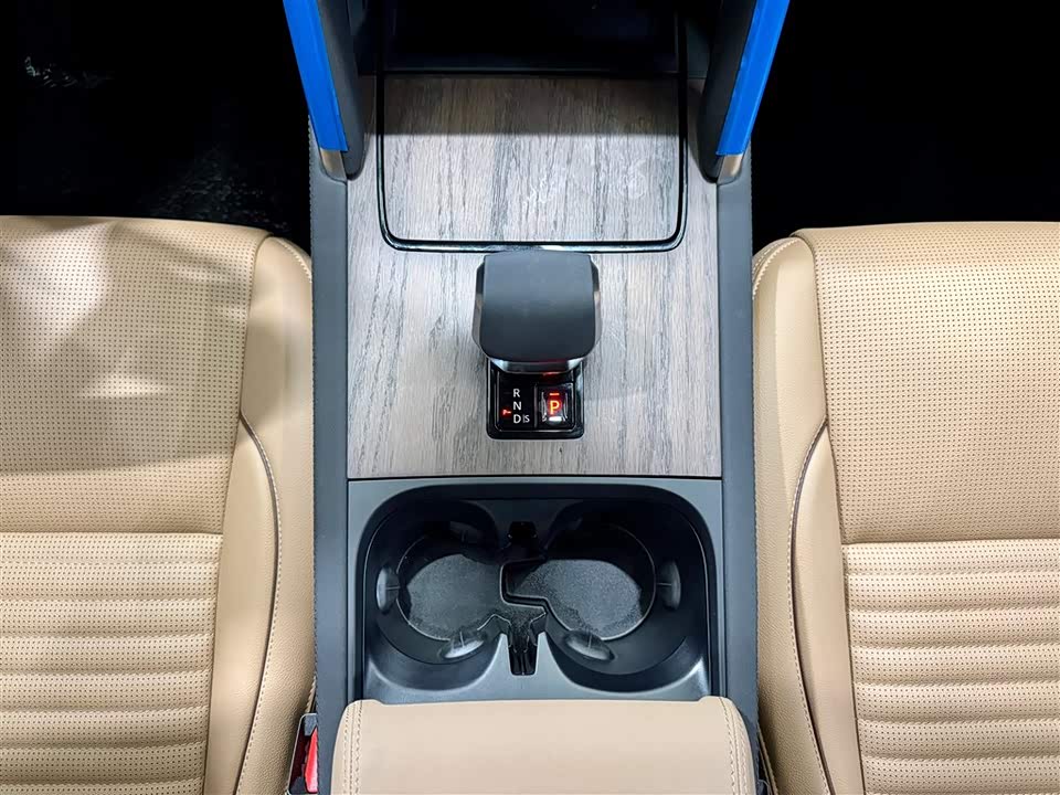 Land Rover Discover sports