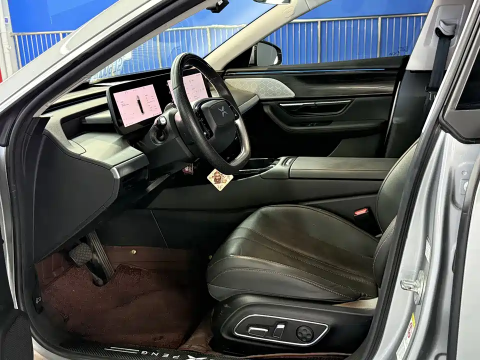 XPENG P7 XPENG P7