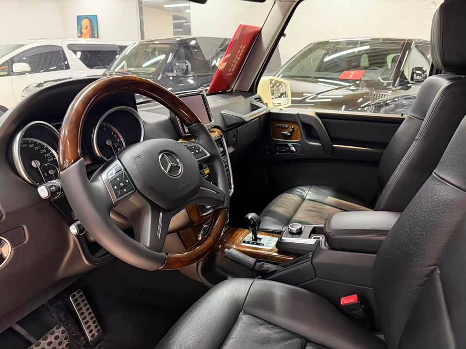 Mercedes-Benz G-class