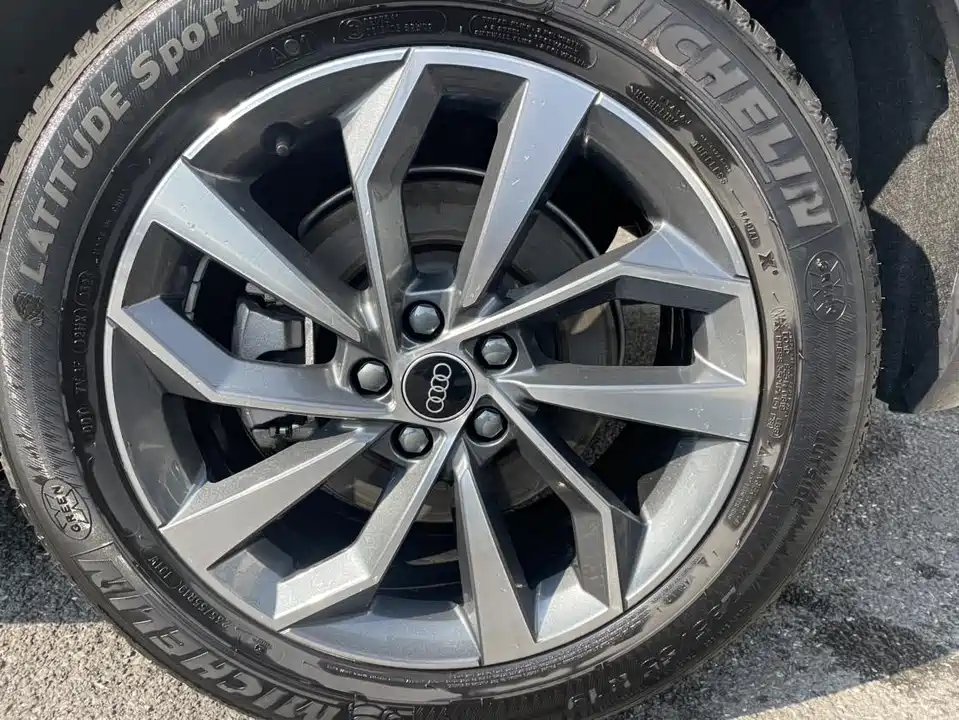 Audi Q5L Audi Q5L