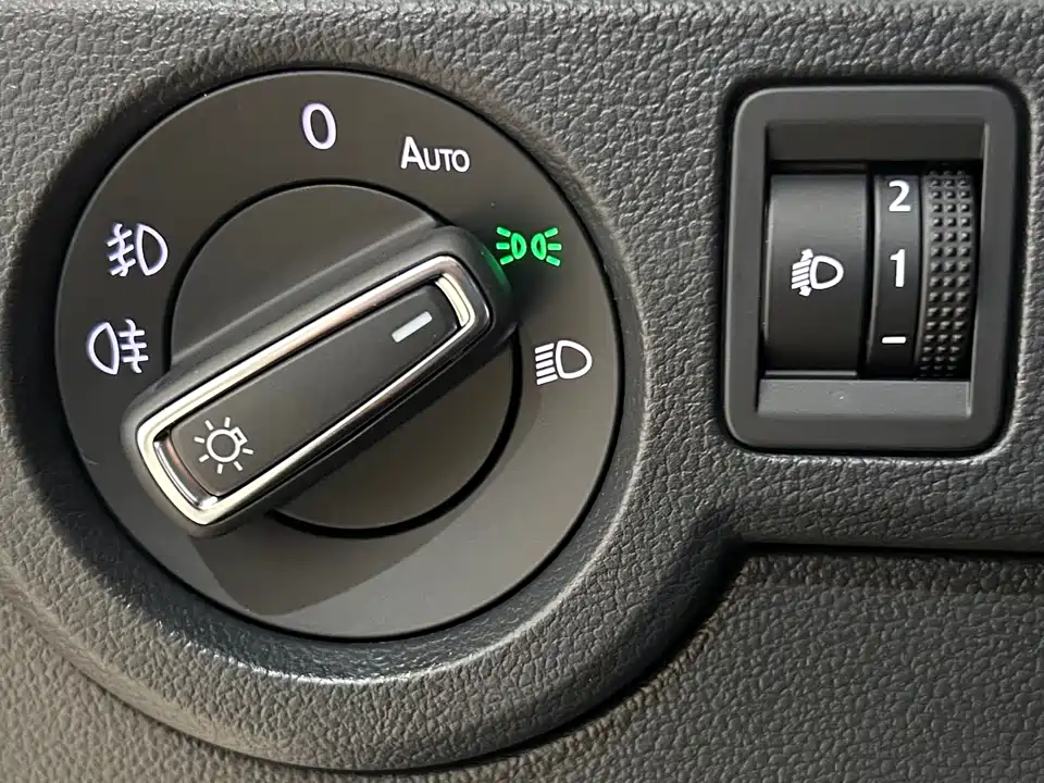 Volkswagen Exploring the shadow