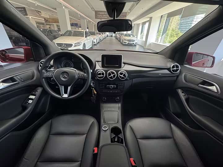 Mercedes-Benz B-Class 2012 B 180