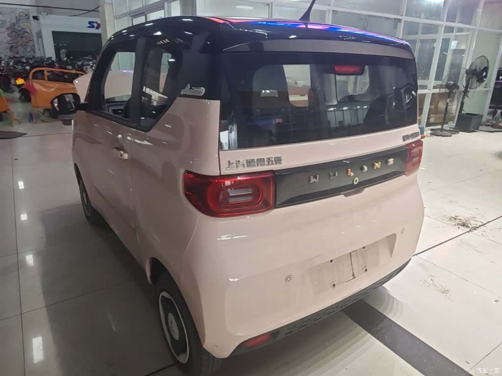Wuling MINIEV, 2022 все фото
