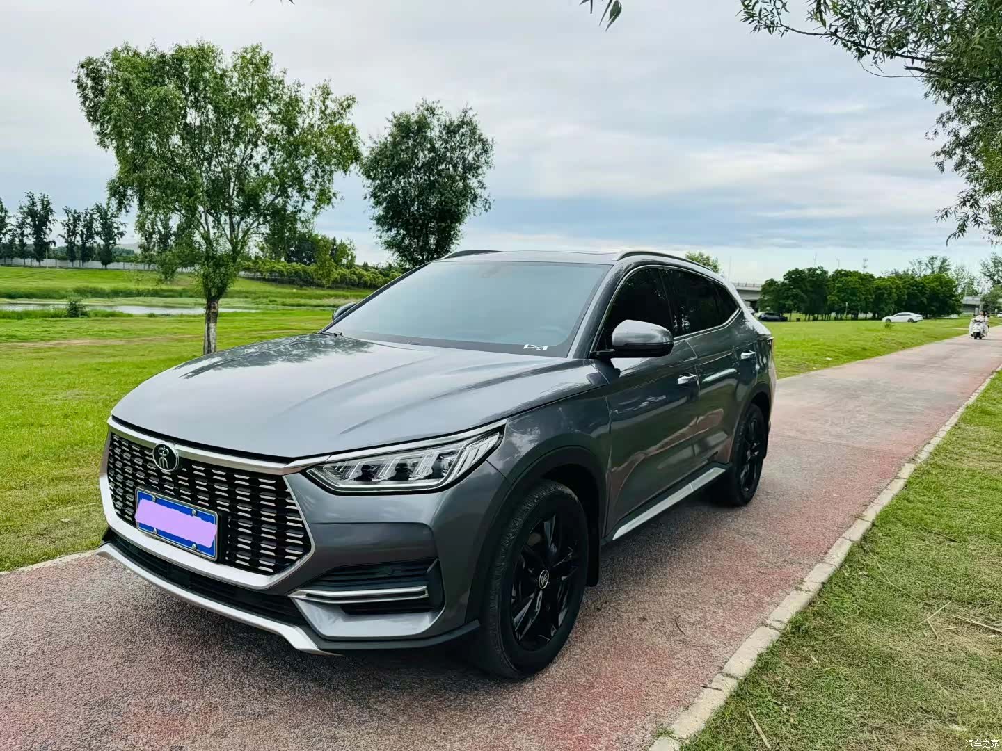 BYD Song