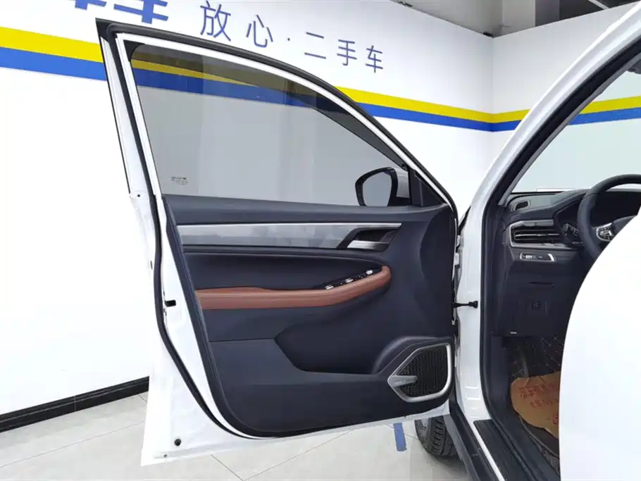 Geely Vision X6