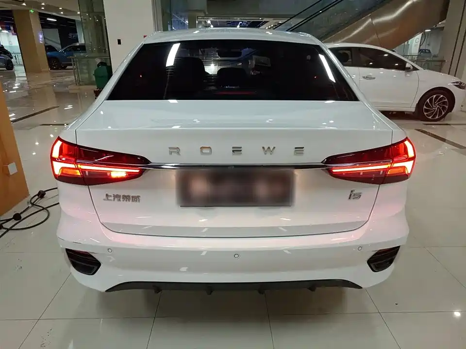 Roewe i5