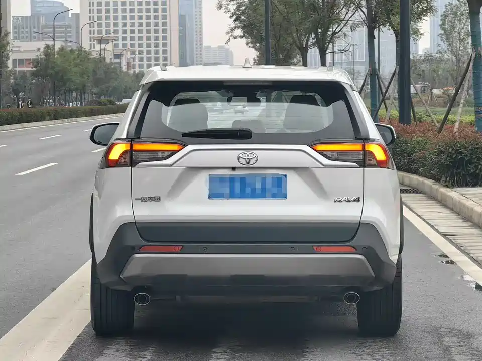 Toyota RAV4 Rongfang