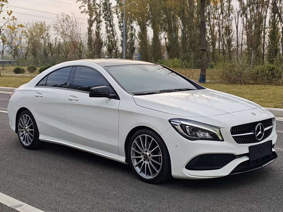 Mercedes-Benz CLA