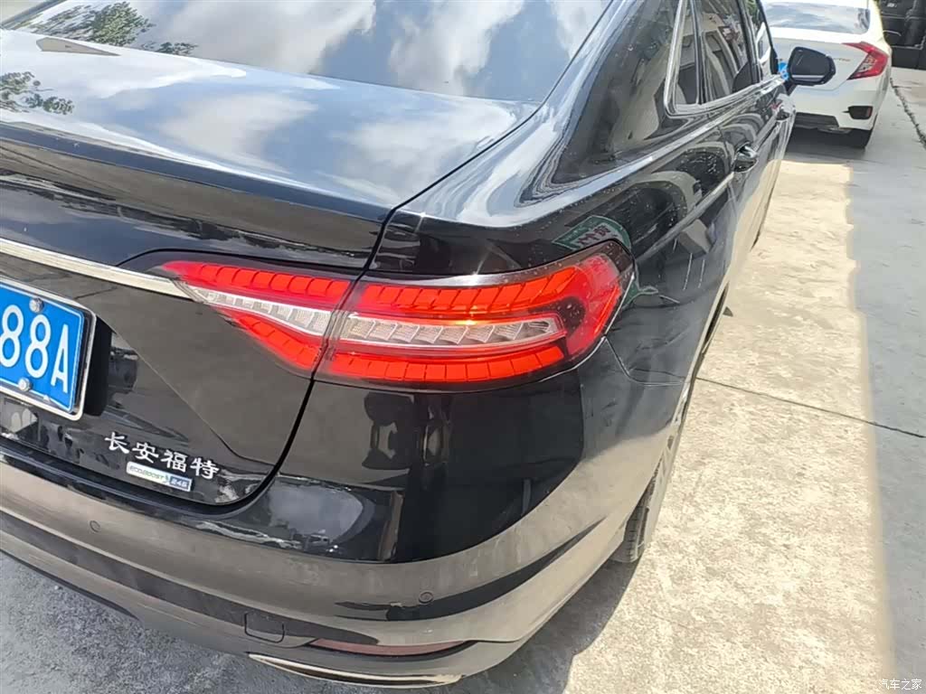 Ford Taurus, 2020 8