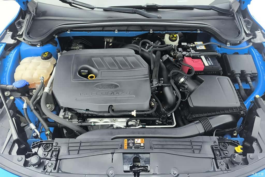 Ford Focus, 2023 10
