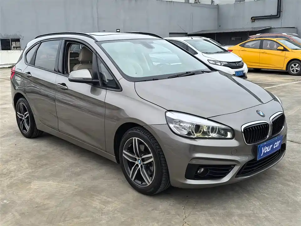 BMW 2 series station wagon