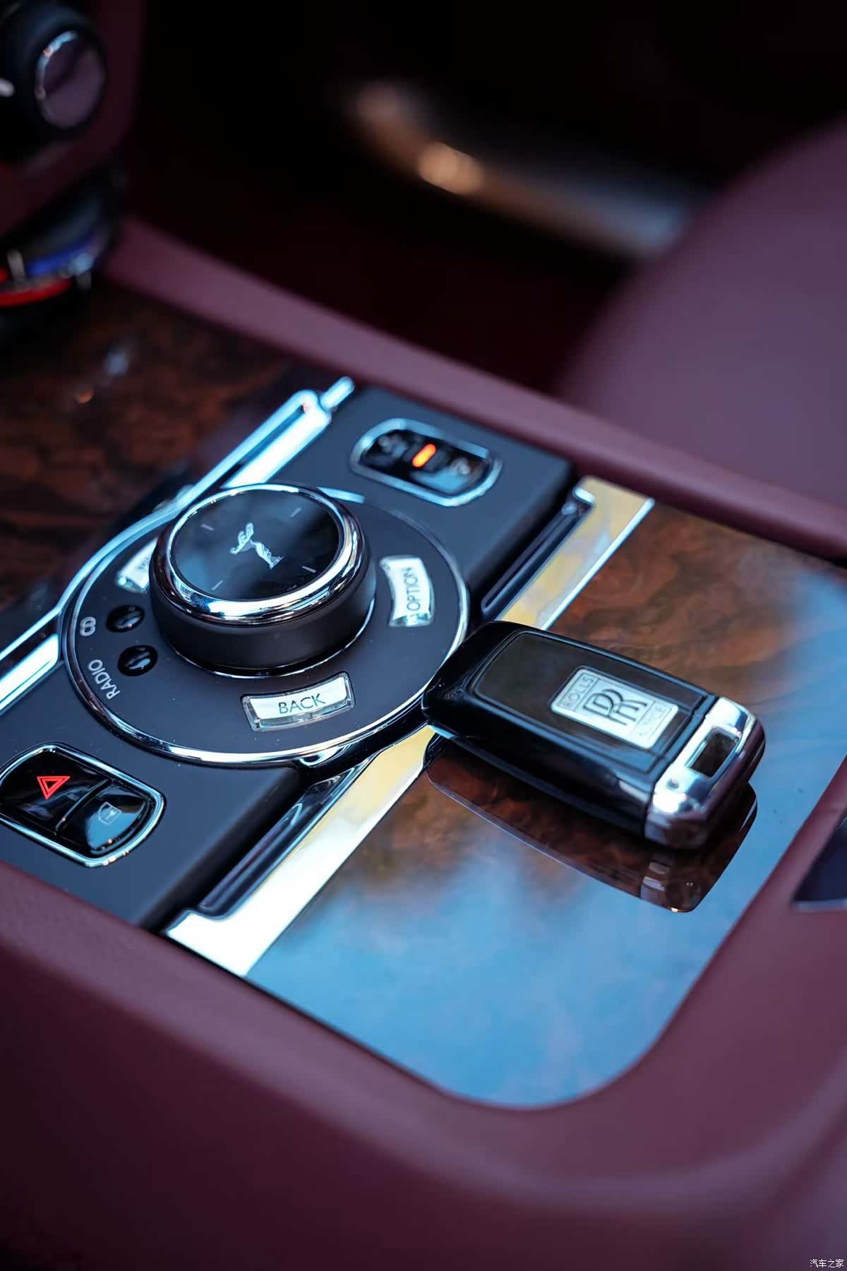 Rolls-Royce Ghost, 2017 12