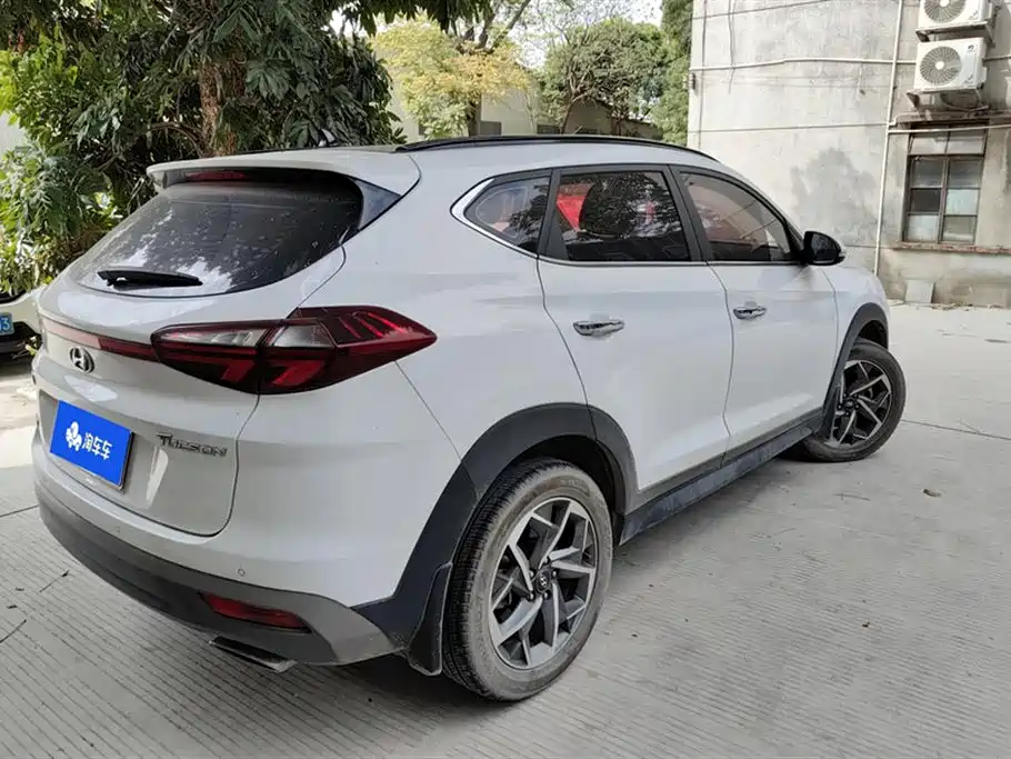 Hyundai Tucson