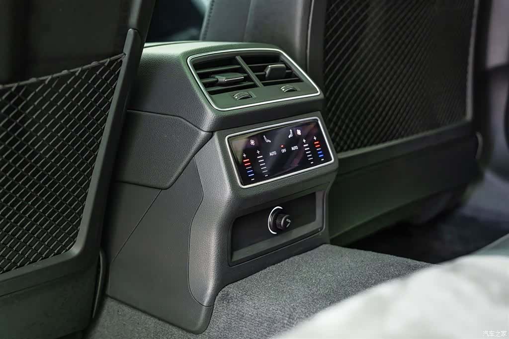 Audi A6L, 2022 16