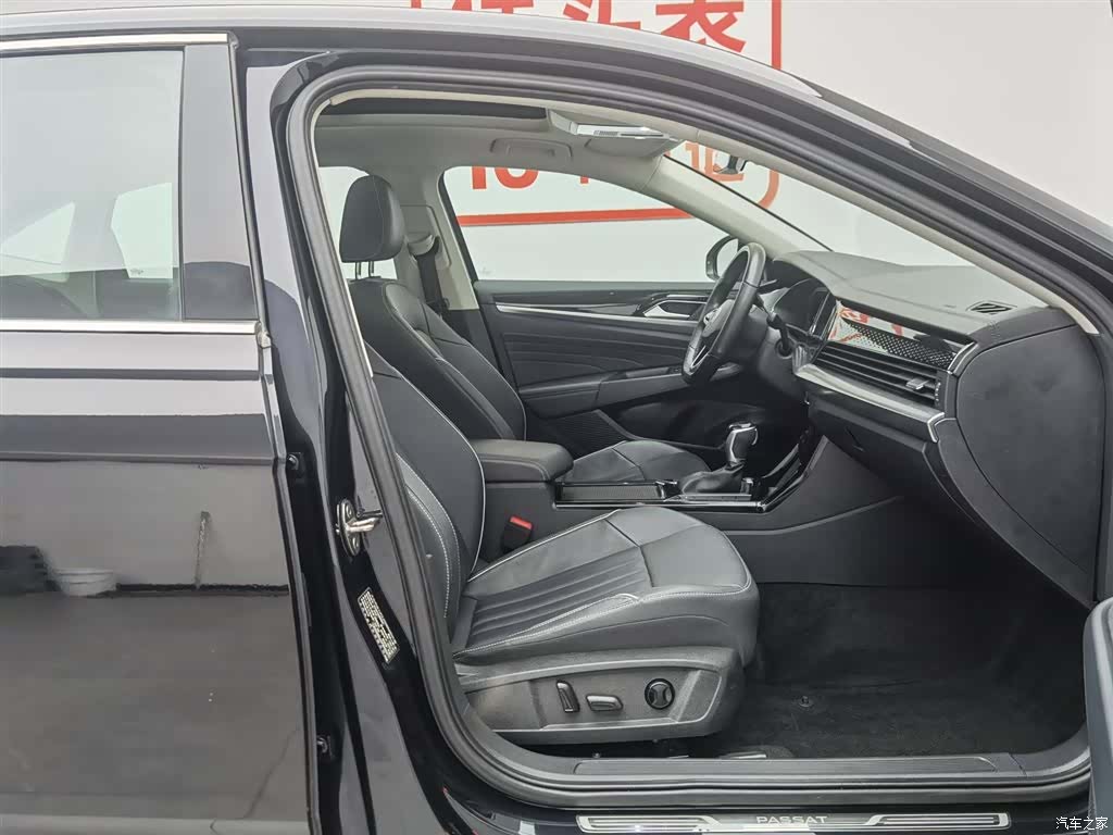 Volkswagen Passat, 2023 23