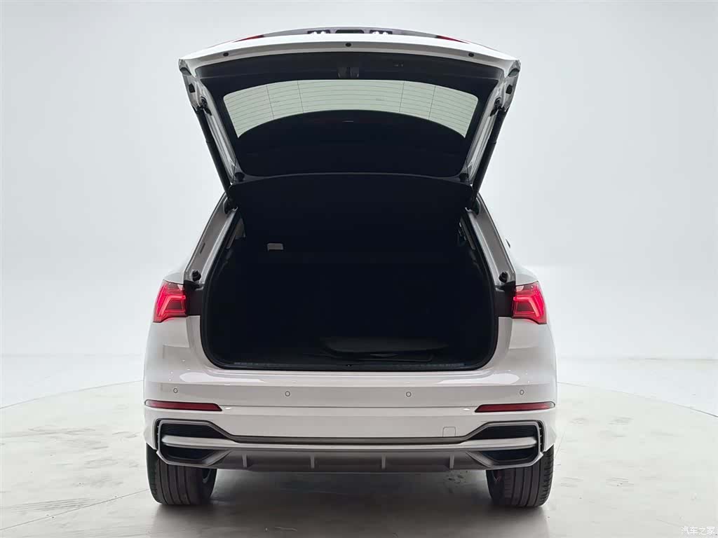 Audi Q3, 2022 8
