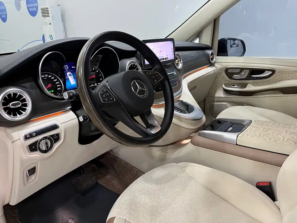 Mercedes-Benz V-class Mercedes-Benz V-class