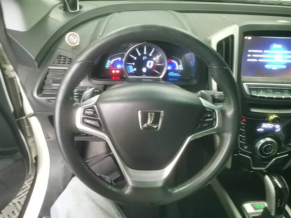 Luxgen Excellent 6 SUV