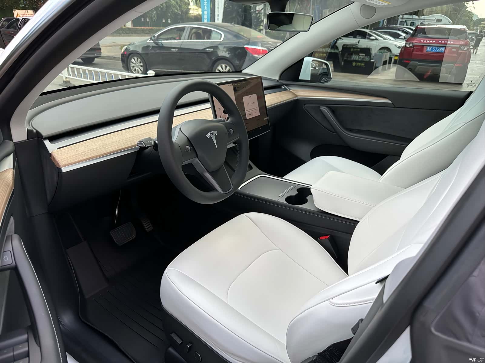Tesla Model Y, 2022 9