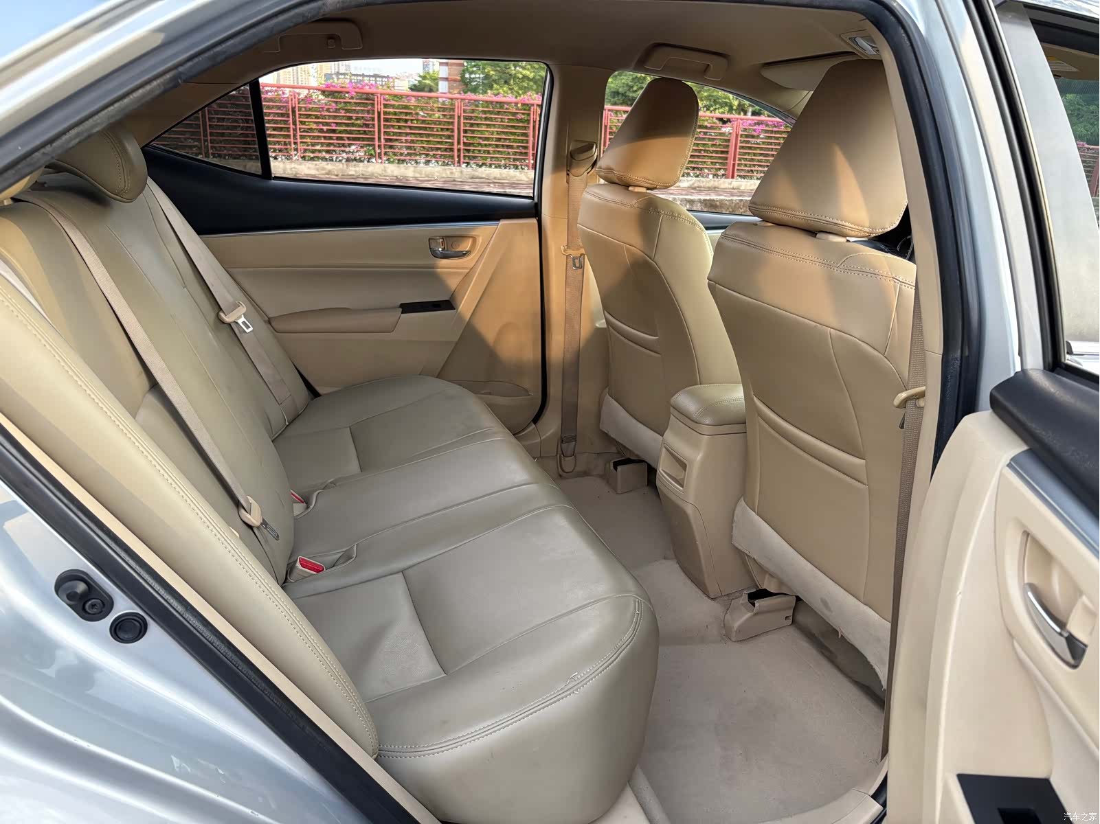 Toyota Corolla, 2016 13
