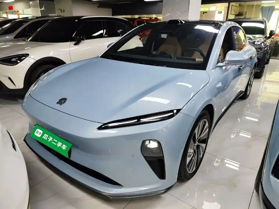 NIO ET5