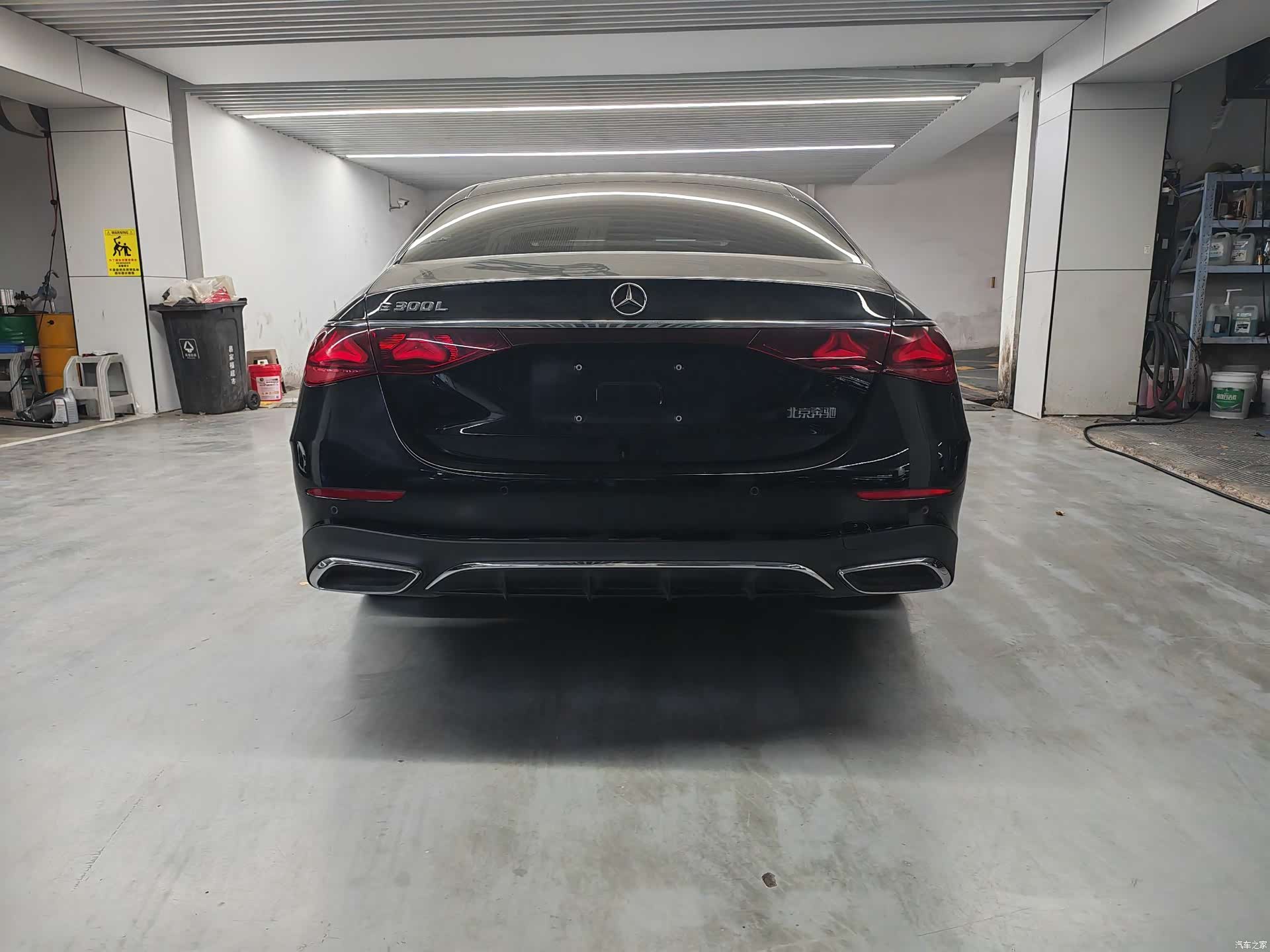 Mercedes-Benz E-Class, 2024 14