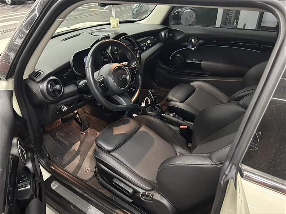 MINI MINI