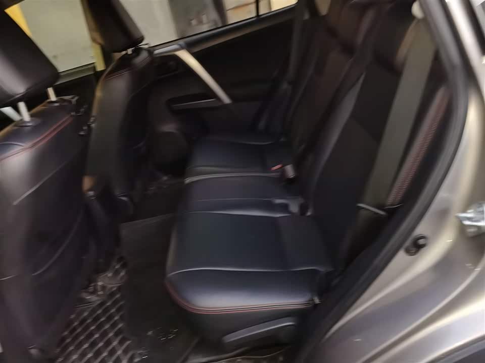 Toyota RAV4 Rongfang