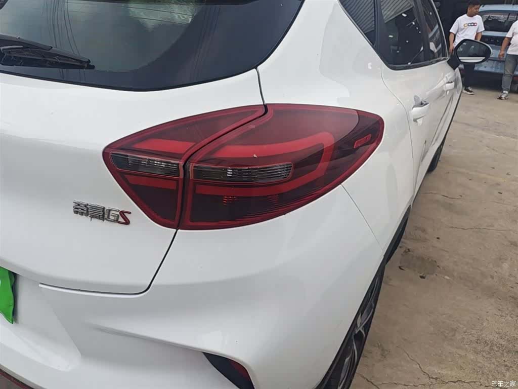 Geely Emgrand, 2020 8