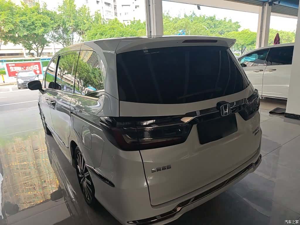 Honda Elysion, 2023 все фото