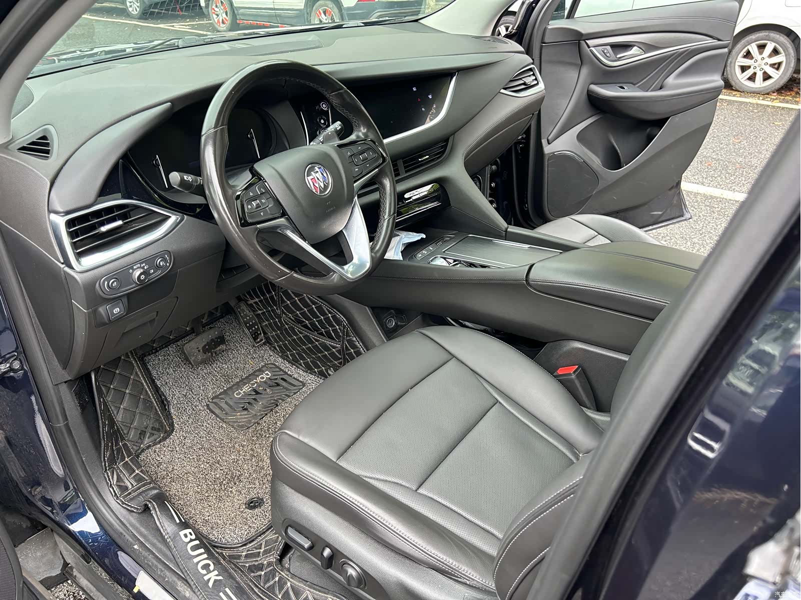Buick Enclave, 2021 10